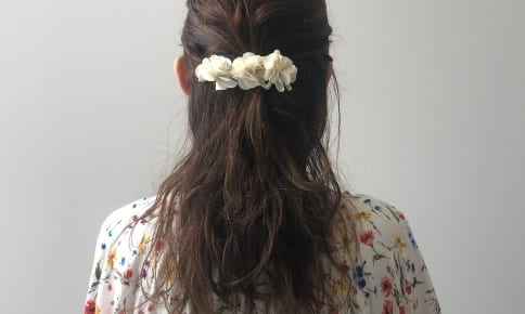 ハーフアップ＋三つ編みで華やかに！3STEPヘアアレンジ