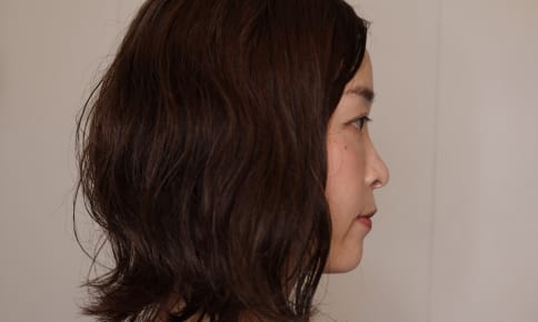 クセ毛を旬の「外ハネ」ヘアに！プロが教えるブローのやり方