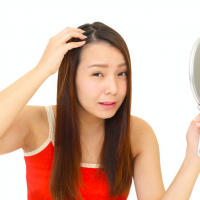 頭皮のニオイ、髪のパサつき…専門家に聞く夏のヘアケア術