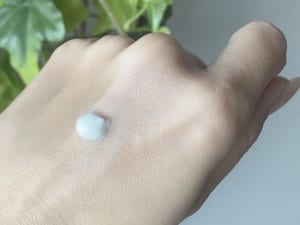 薬用ホワイト　ハンドジェルクリーム　UV／スペシャルボーテ