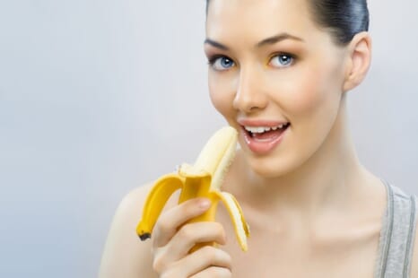 バナナで便秘が悪化！？便秘解消に食べるべき食材