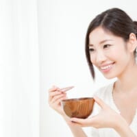 老けない味噌汁はコレ！40・50代が足すべき味噌汁の具材5つ