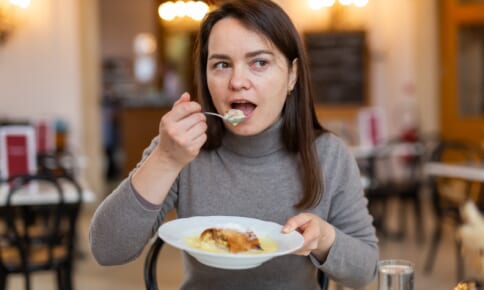 腸が疲れると太る！？どんどんデブ菌が増える食べ物3つ