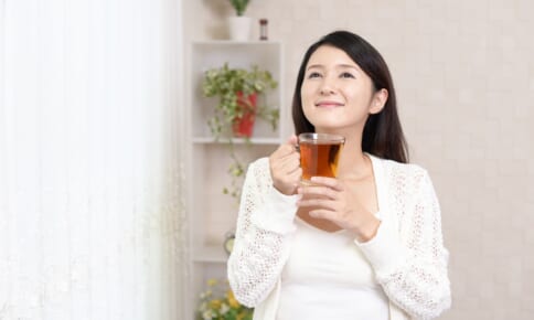 40・50代の悩みに◎取り入れたい市販の飲み物2つ