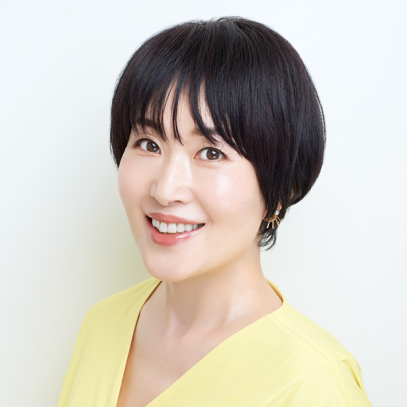 有名美容家が語る！40-50代の肌に透明感が重要な理 由