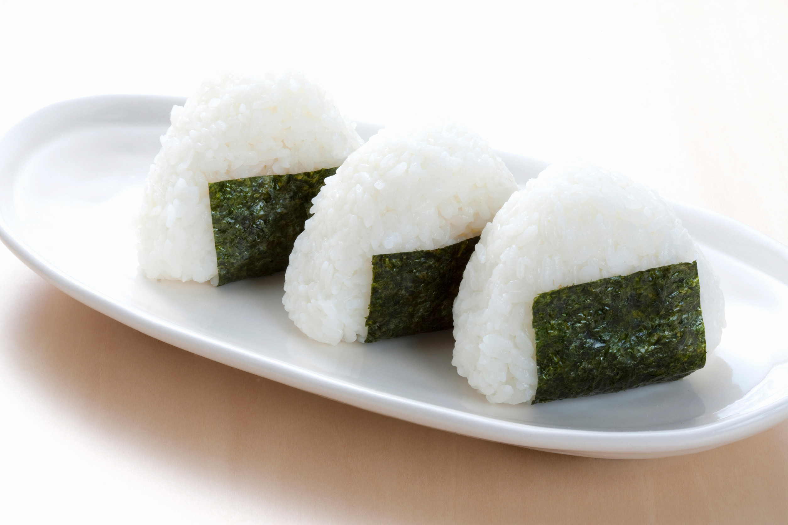 疲労感が取れないときにぜひ食べたい！ 美味＆若々しくなるおにぎり2つ
