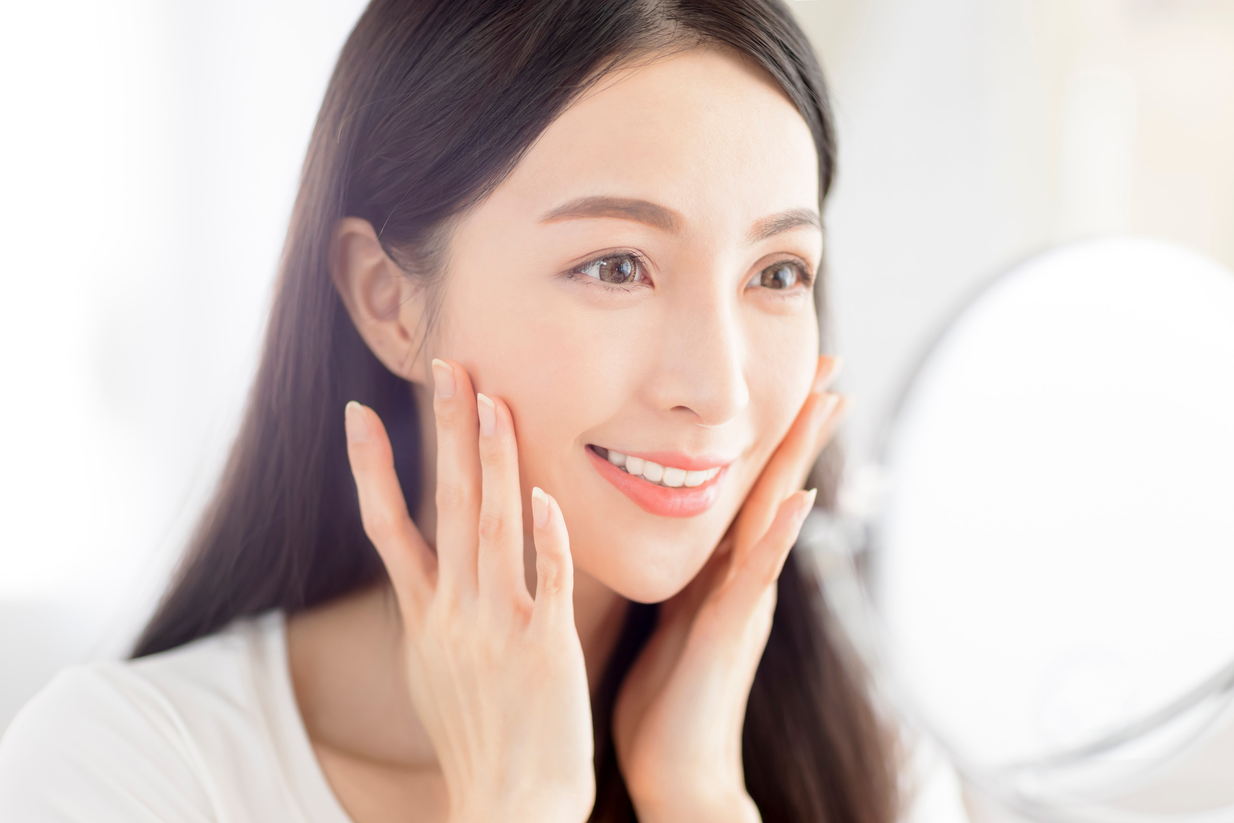 夏の毛穴悩みを撃退！ 40・50代が今すぐすべき毛穴ケア習慣