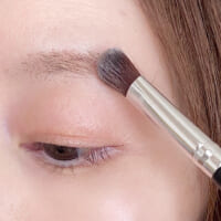 眉を変えると秋顔になる！ 40・50代の魅力を引き出すトレンド美人眉の作り方