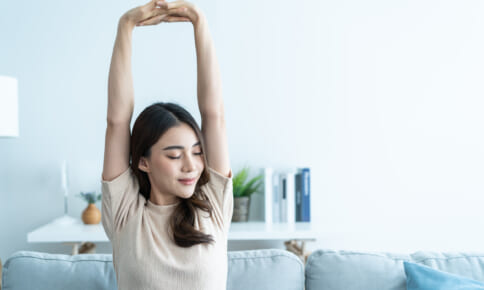 女性も注意！加齢臭の原因に!?頭皮の臭い対策｢リンパマッサージ｣