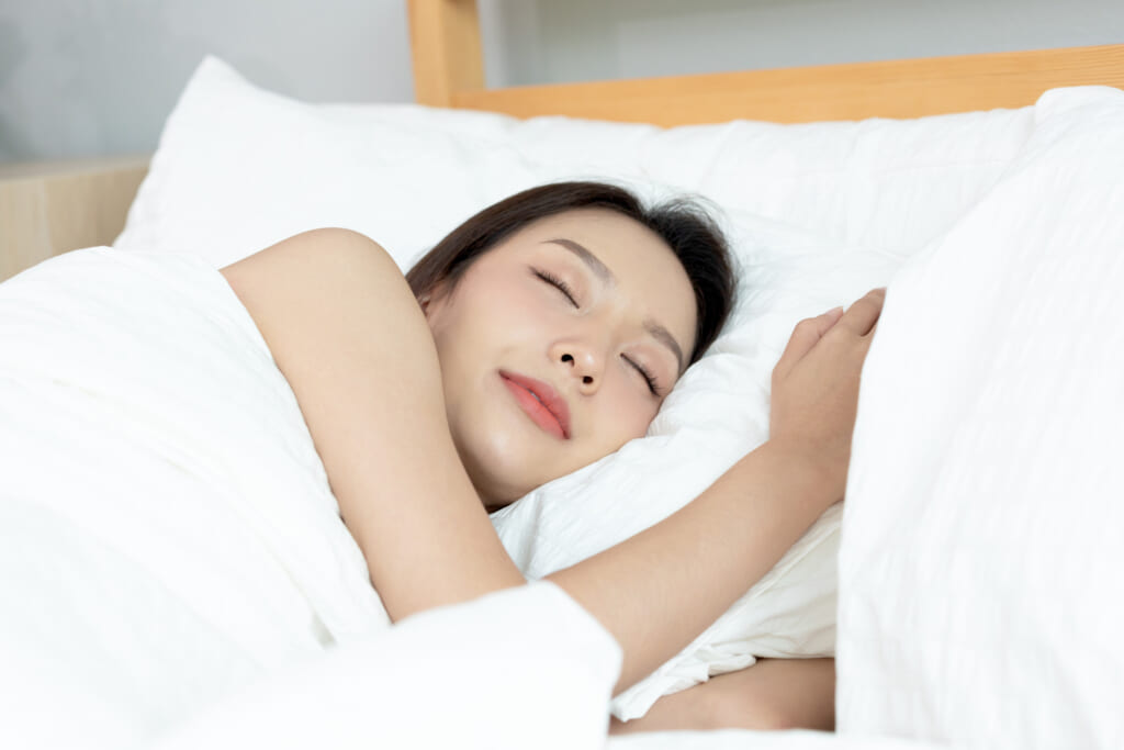 更年期に眠りの質が落ちた…？ 快眠に導くおすすめナイトルーティン