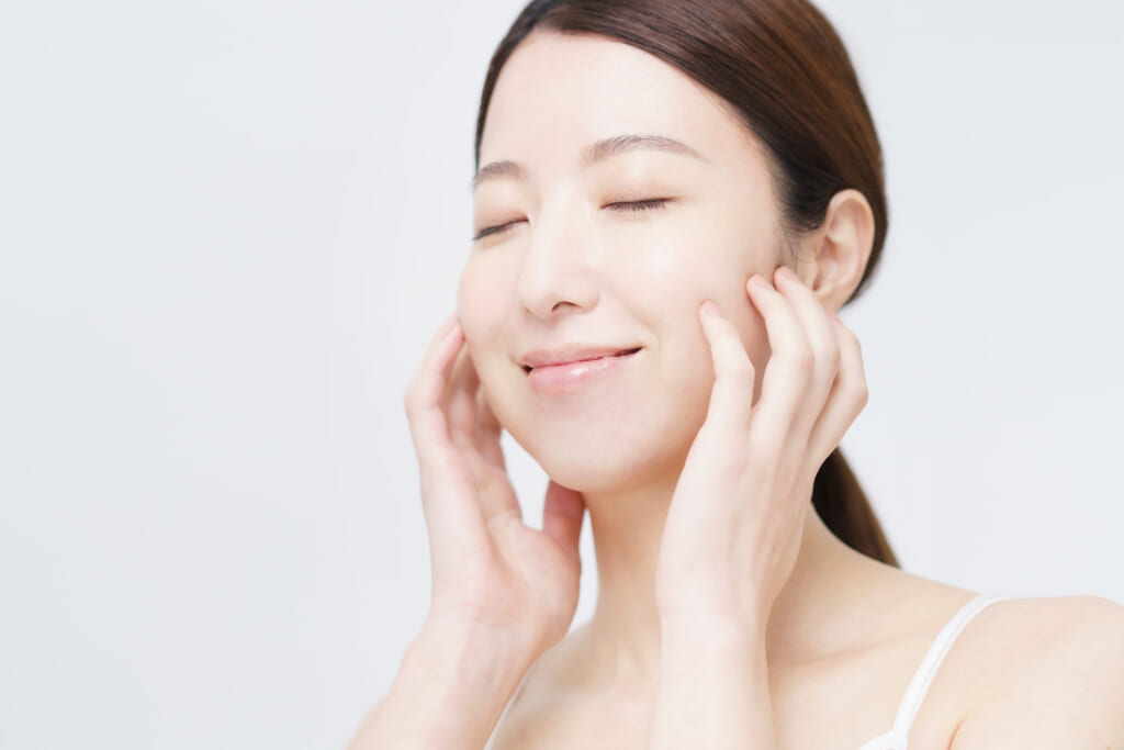 更年期の肌は乾燥しやすい？ 肌力がアップする夜のプラスワンケア