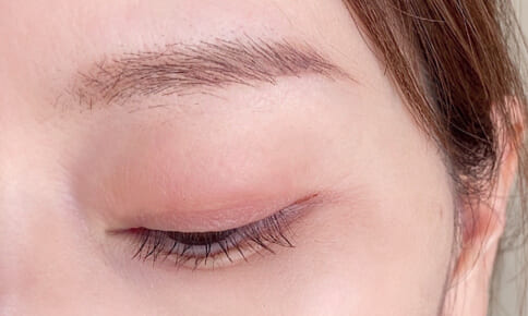 眉を変えると秋顔になる！ 40・50代の魅力を引き出すトレンド美人眉の作り方