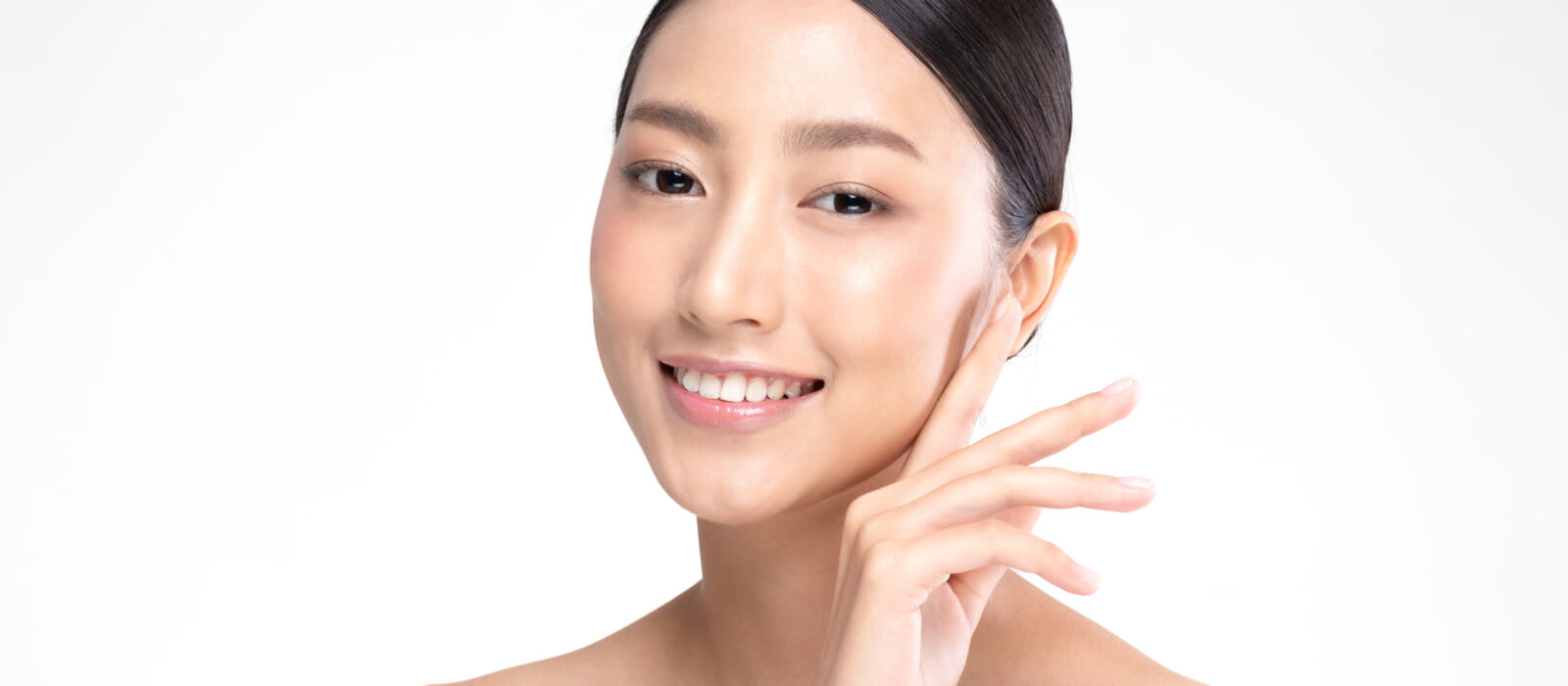 乾燥唇を一晩で救う！ 40・50代が絶対やりたい◎寝る前簡単リップケア