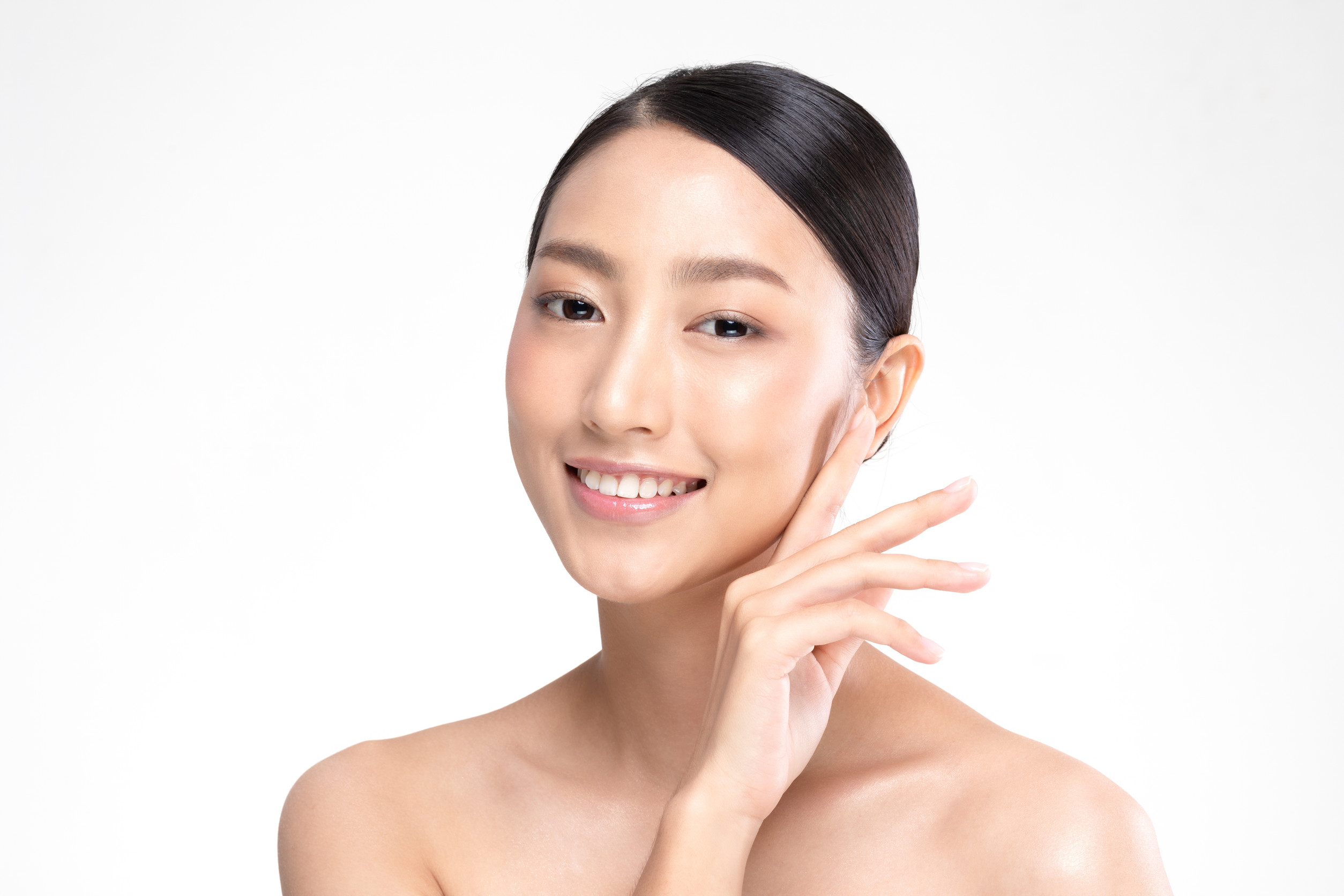 粉吹きファンデをどうにかしたい！ 大人肌に◎“しっとり密着”ベースメイク術