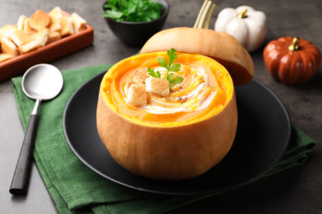 カサカサ肌は食でうるおす！40・50代が摂るべき冬の美肌食材