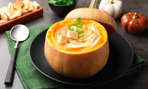 ちょいかけでエイジングケア！黒ごま効果をUPする組み合わせ