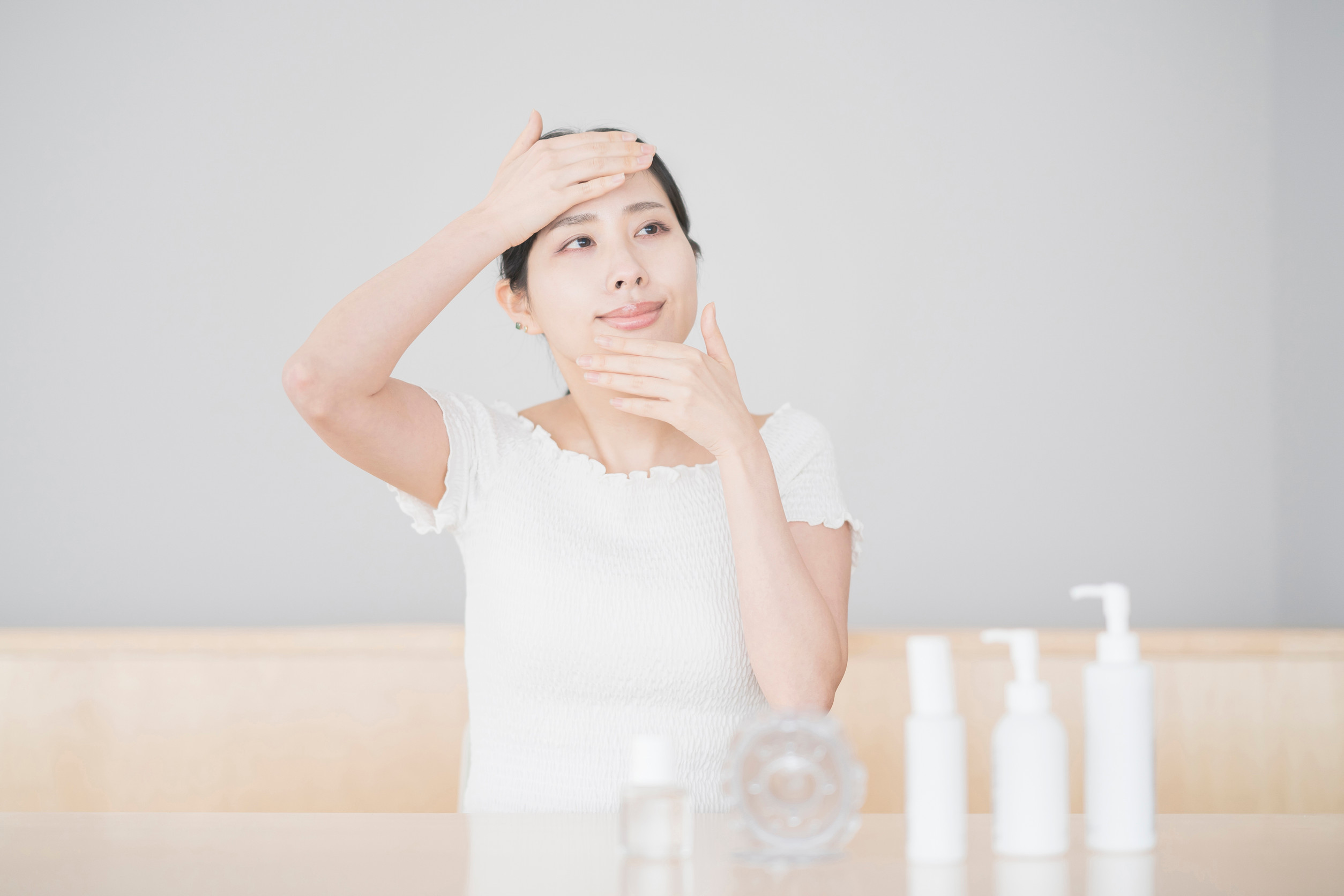 年末年始の肌疲れに注意！ 40・50代のくすみ・ゴワつきを一掃するレスキューケア