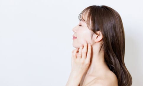 肌の水分量の平均は？水分量を保つ・高めるポイントや対策を解説